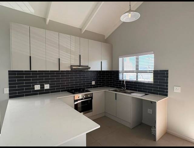 2 BEDROOM PROPERTY TO RENT IN CAPRI